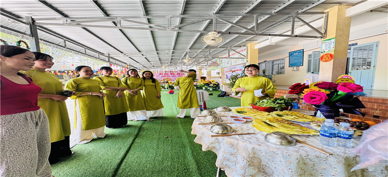 THI LÀM BÁNH XÈO 8/3/2025