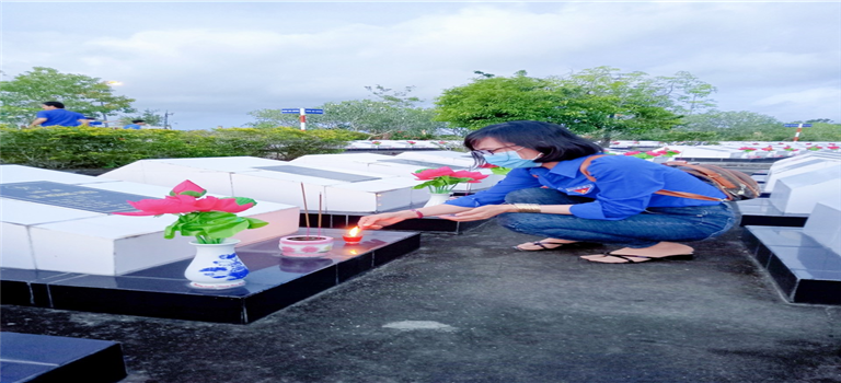 THẮP HƯƠNG NGHĨA TRANG LIỆT SỸ NGÀY 27/7/2023